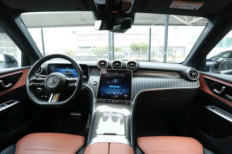 Mercedes-Benz GLC 220 din 2023 cu 40.450 km - oferta MER164649 - foto 12