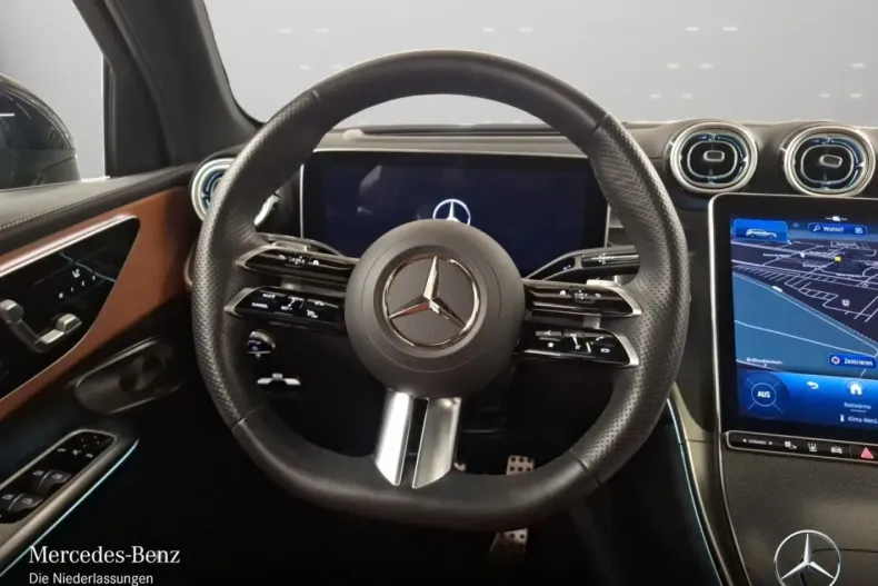 Mercedes-Benz GLC 200 din 2023 cu 9.348 km - oferta MER164652 - foto 11