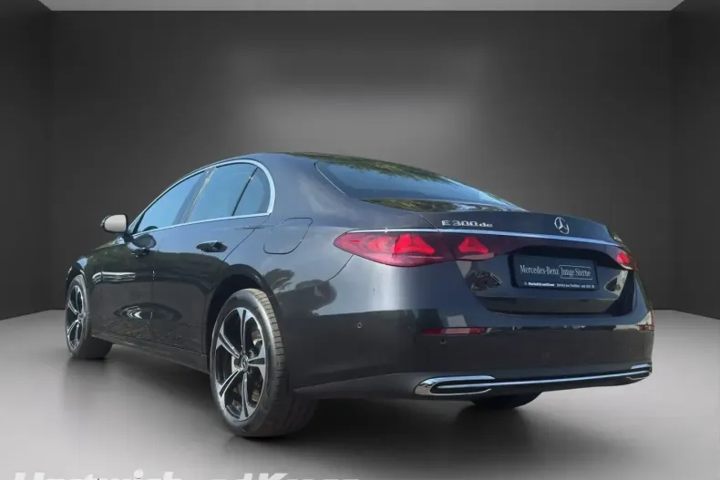 Mercedes-Benz E 300 din 2024 cu 8.790 km - oferta MER164654 - foto 4