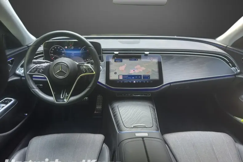 Mercedes-Benz E 300 din 2024 cu 8.790 km - oferta MER164654 - foto 9