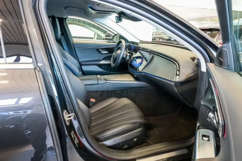 Mercedes-Benz E 300 din 2024 cu 34.843 km - oferta MER164655 - foto 2