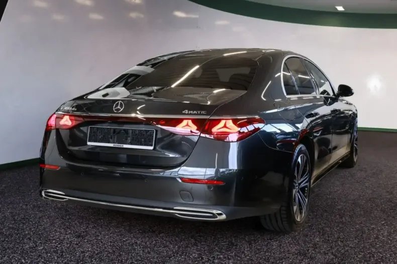 Mercedes-Benz E 300 din 2024 cu 34.843 km - oferta MER164655 - foto 3