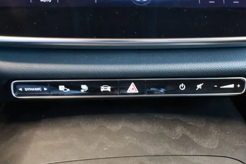 Mercedes-Benz E 300 din 2024 cu 34.843 km - oferta MER164655 - foto 14