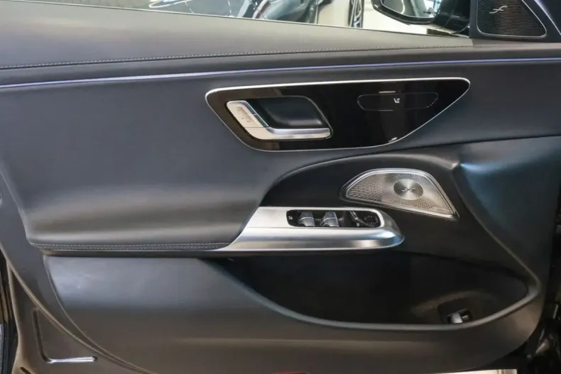 Mercedes-Benz E 300 din 2024 cu 34.843 km - oferta MER164655 - foto 23