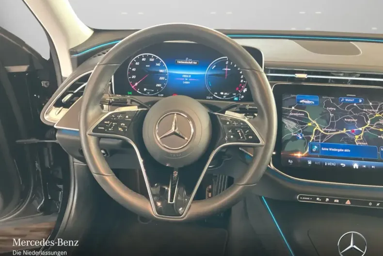 Mercedes-Benz E 300 din 2024 cu 14.878 km - oferta MER164656 - foto 11