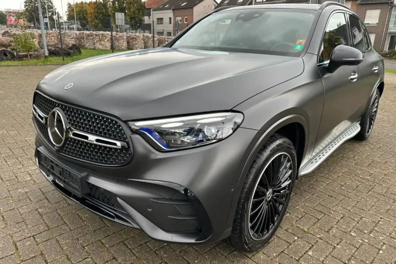 Mercedes-Benz GLC 300 din 2024 cu 24.702 km - oferta MER164668 - foto 1