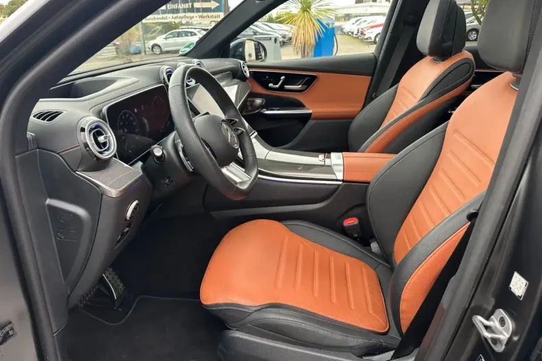 Mercedes-Benz GLC 300 din 2024 cu 24.702 km - oferta MER164668 - foto 9