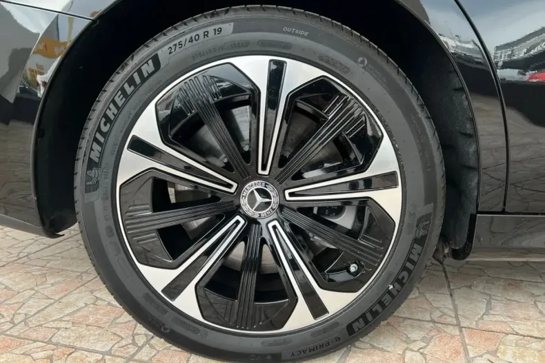 Mercedes-Benz E 400 din 2024 cu 4.465 km - oferta MER164669 - foto 20