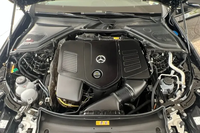 Mercedes-Benz E 400 din 2024 cu 4.465 km - oferta MER164669 - foto 30