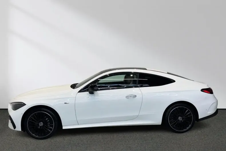 Mercedes-Benz CLE 300 din 2025 cu 4.546 km - oferta MER164676 - foto 2