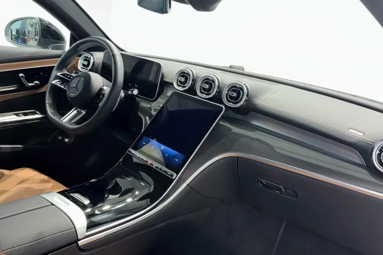 Mercedes-Benz CLE 300 din 2025 cu 4.546 km - oferta MER164676 - foto 10
