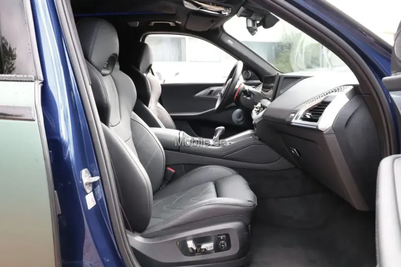 BMW XM din 2023 cu 35.589 km - oferta BMW164682 - foto 3