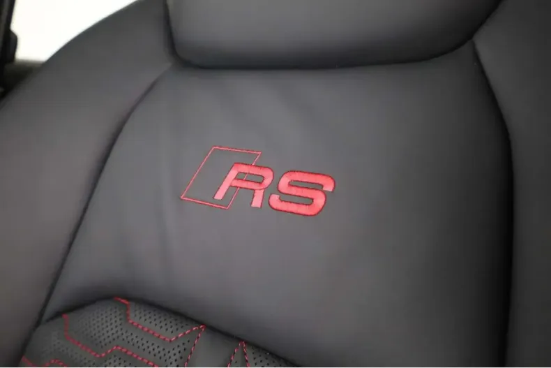 Audi RS6 din 2024 cu 10.500 km - oferta AUD164687 - foto 16