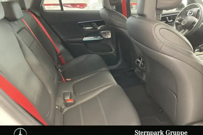 Mercedes-Benz GLC 400 din 2024 cu 12.700 km - oferta MER164691 - foto 12