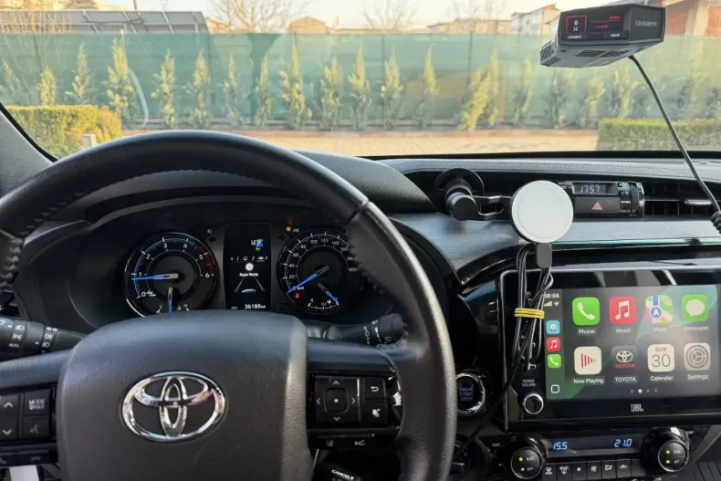 Toyota Hilux din 2023 cu 53.800 km - oferta TOY164695 - foto 4