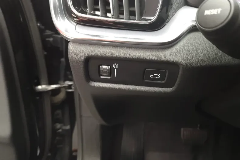 Volvo V60 din 2021 cu 118.000 km - oferta VOL164698 - foto 21