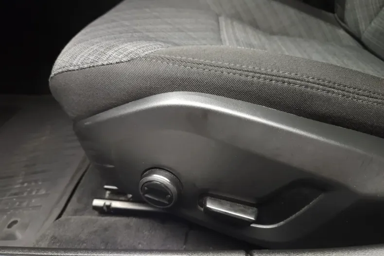 Volvo V60 din 2021 cu 118.000 km - oferta VOL164698 - foto 23