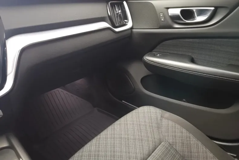 Volvo V60 din 2021 cu 118.000 km - oferta VOL164698 - foto 27