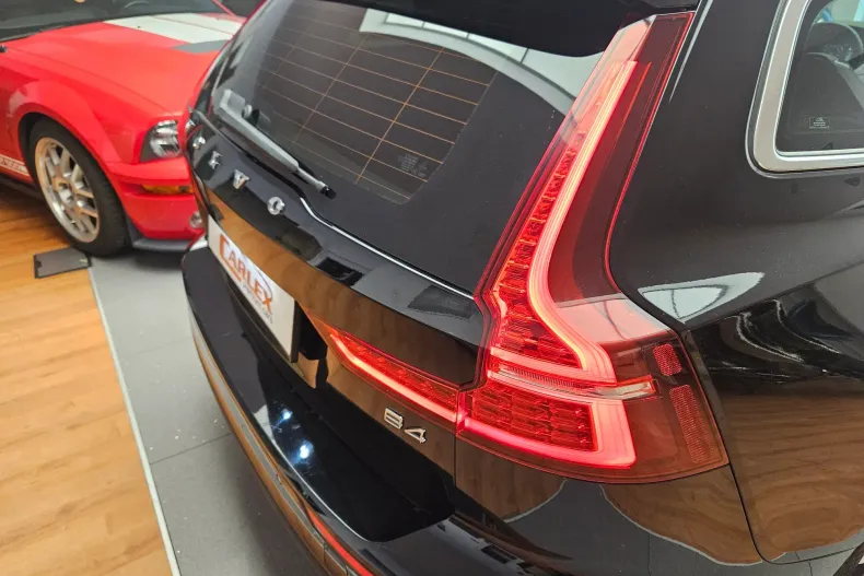 Volvo V60 din 2021 cu 118.000 km - oferta VOL164698 - foto 29