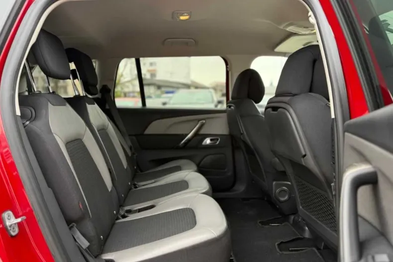 Citroën C4 Grand Space Tourer din 2019 cu 146.000 km - oferta CIT164707 - foto 17