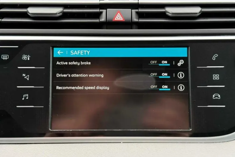 Citroën C4 Grand Space Tourer din 2019 cu 146.000 km - oferta CIT164707 - foto 27