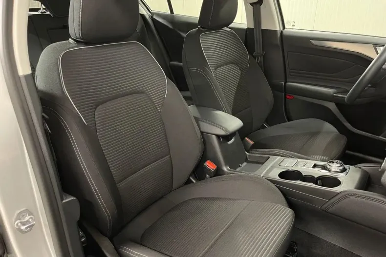 Ford Focus din 2020 cu 54.711 km - oferta FOR164708 - foto 9