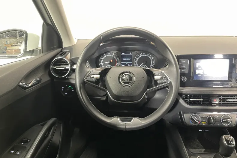 Skoda Fabia din 2023 cu 34.365 km - oferta SKO164713 - foto 6