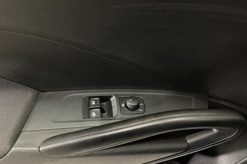 Skoda Fabia din 2023 cu 34.365 km - oferta SKO164713 - foto 18