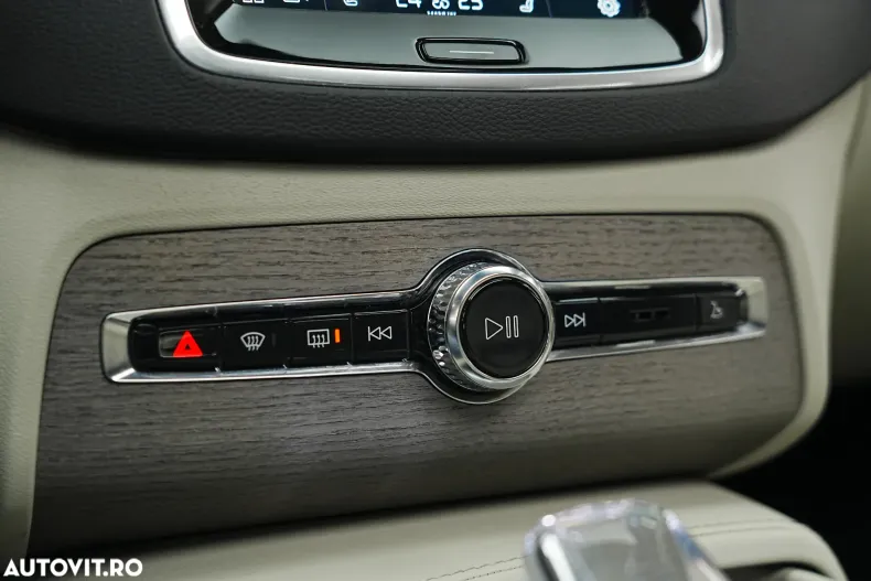 Volvo XC90 din 2023 cu 83.000 km - oferta VOL164729 - foto 39