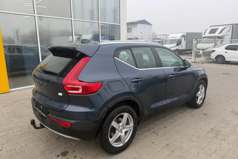 Volvo XC40 din 2020 cu 88.036 km - oferta VOL164733 - foto 4