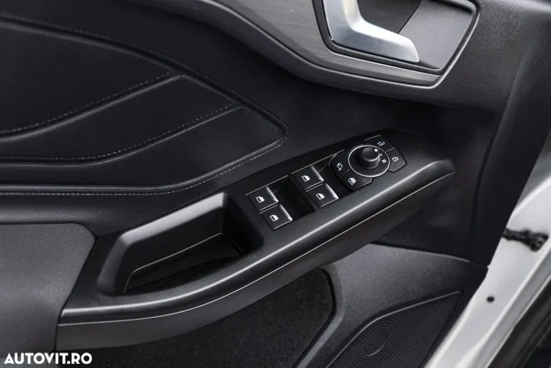 Ford Focus din 2023 cu 35.000 km - oferta FOR164738 - foto 22