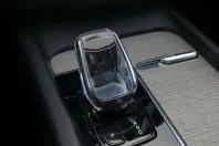 Volvo XC60 din 2022 cu 116.600 km - oferta VOL164740 - foto 9