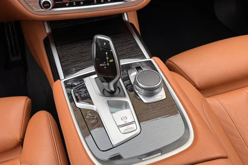 BMW Seria 7 din 2020 cu 161.216 km - oferta BMW164743 - foto 8