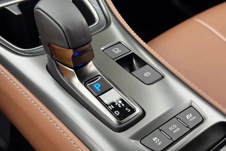 Lexus LBX din 2024 cu 10 km - oferta LEX164745 - foto 22