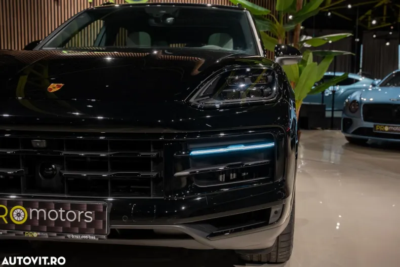 Porsche Cayenne din 2024 cu 23.801 km - oferta POR164746 - foto 5