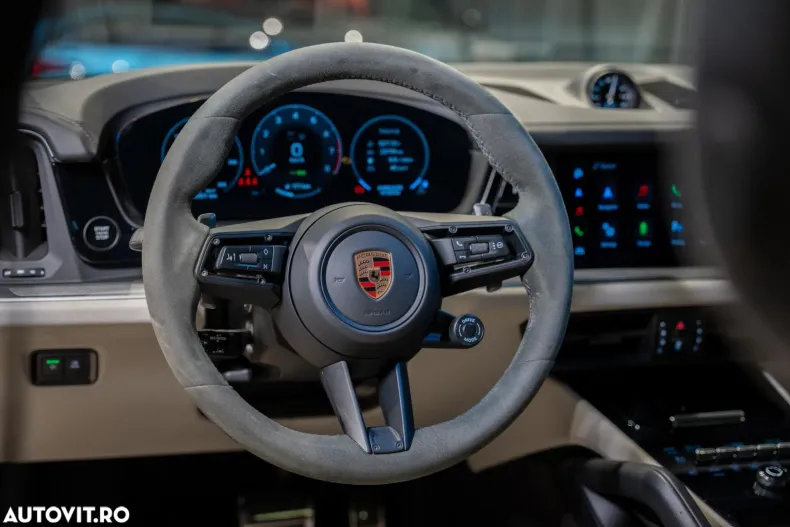 Porsche Cayenne din 2024 cu 23.801 km - oferta POR164746 - foto 24