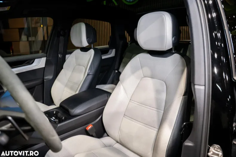 Porsche Cayenne din 2024 cu 23.801 km - oferta POR164746 - foto 25