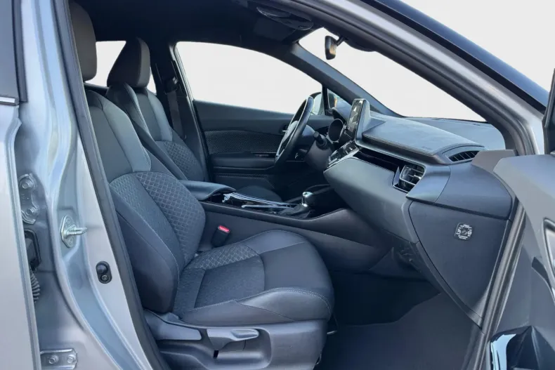 Toyota C-HR din 2023 cu 90.400 km - oferta TOY164747 - foto 8