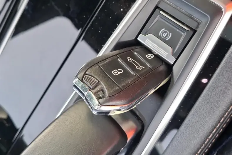 Peugeot 508 din 2022 cu 107.400 km - oferta PEU164751 - foto 9