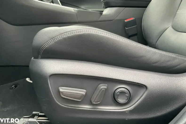 Toyota RAV4 din 2021 cu 136.663 km - oferta TOY164757 - foto 27