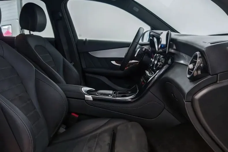 Mercedes-Benz GLC din 2022 cu 102.238 km - oferta MER164759 - foto 7