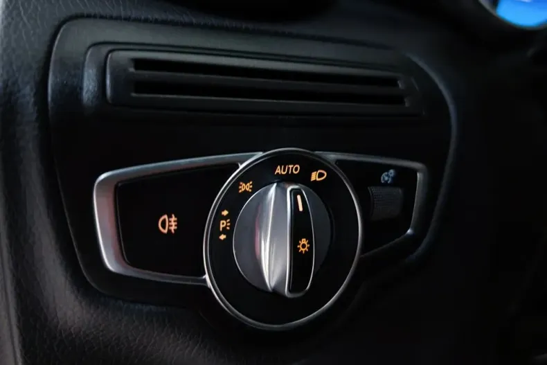 Mercedes-Benz GLC din 2022 cu 102.238 km - oferta MER164759 - foto 17