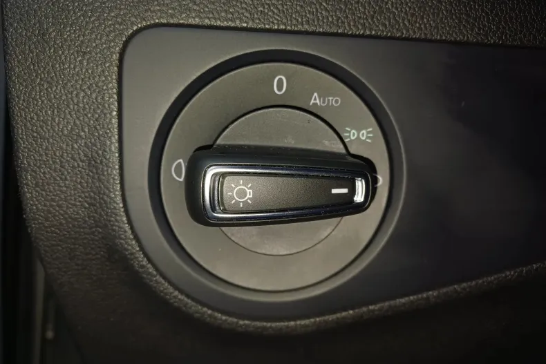 Volkswagen Tiguan din 2023 cu 98.806 km - oferta VOL164776 - foto 10