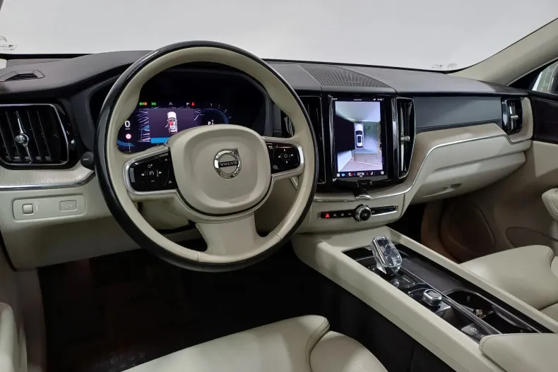 Volvo XC60 din 2022 cu 59.679 km - oferta VOL164777 - foto 6