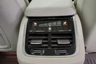 Volvo XC60 din 2022 cu 59.679 km - oferta VOL164777 - foto 28