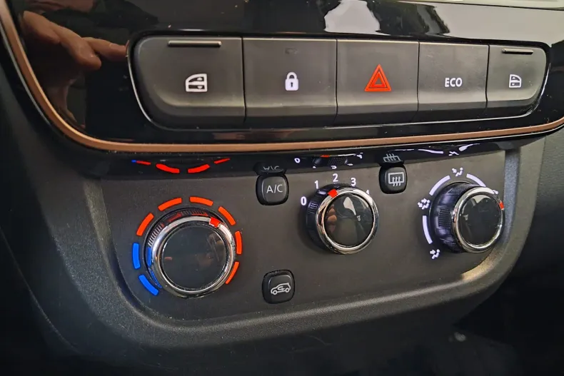 Dacia Spring din 2023 cu 29.000 km - oferta DAC164780 - foto 8