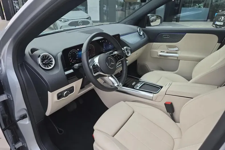 Mercedes-Benz GLA din 2024 cu 13.600 km - oferta MER164781 - foto 10