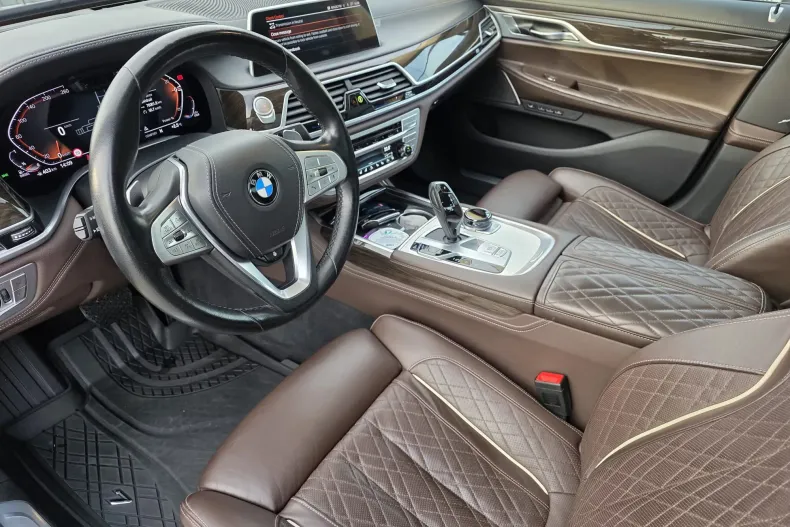 BMW Seria 7 din 2022 cu 80.247 km - oferta BMW164785 - foto 12