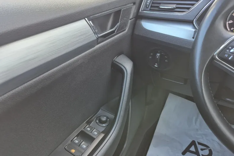 Skoda Superb din 2022 cu 150.231 km - oferta SKO164817 - foto 12