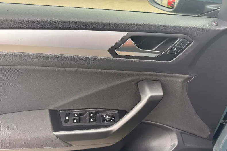 Volkswagen T-Roc din 2022 cu 45.880 km - oferta VOL164825 - foto 10